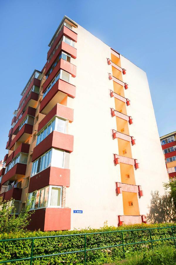 Luna Gazde/Camere de închiriat Brașov